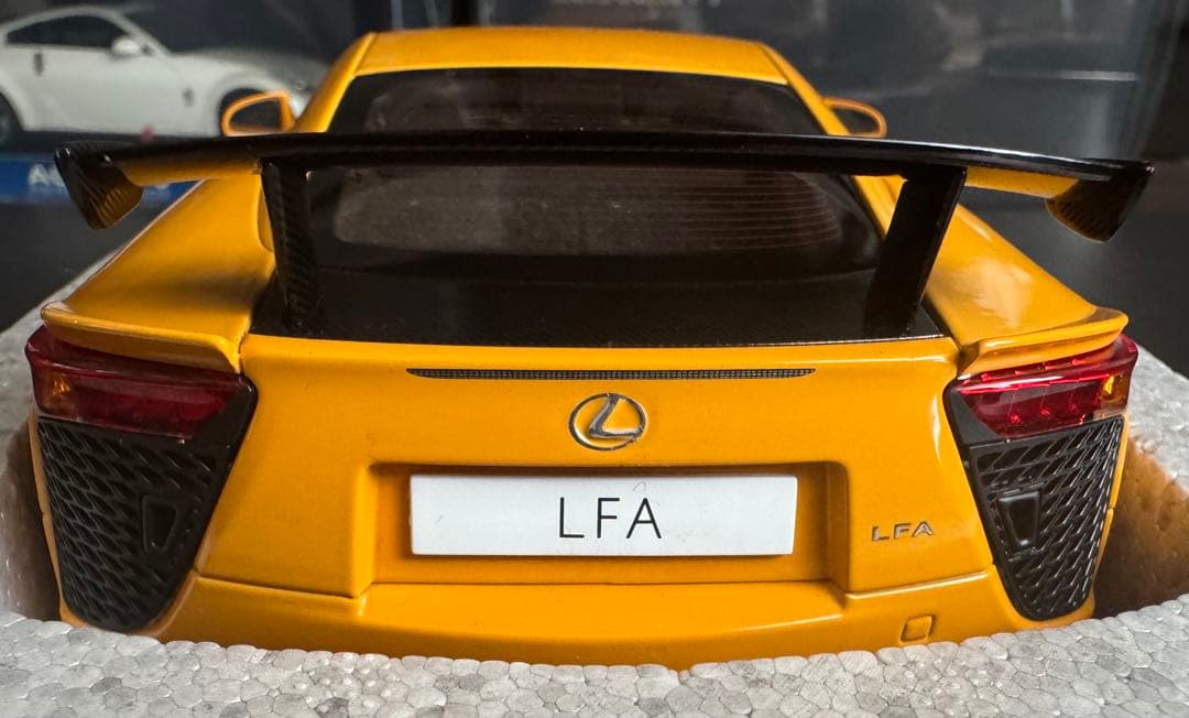 ミニカー LEXUS LFA NURBURGRING PACKAGE 1/18