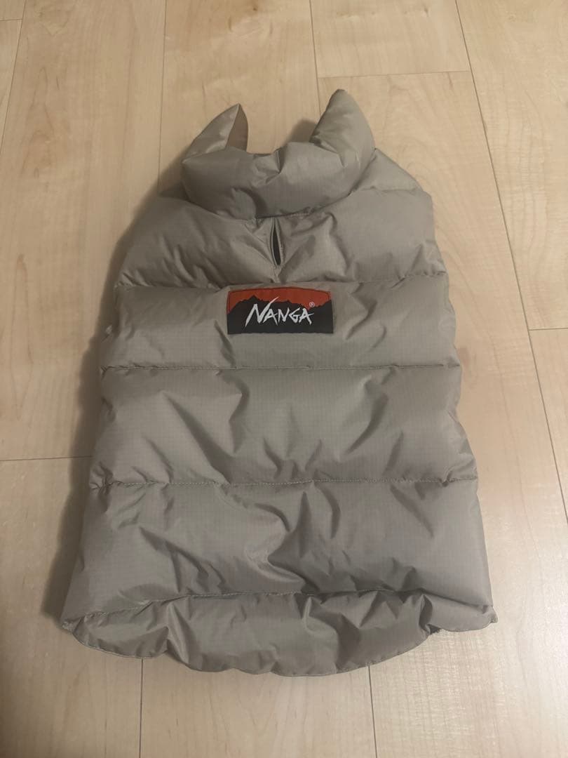 NANGA ドッグウェア　ダウンジャケット 犬服 ベージュ