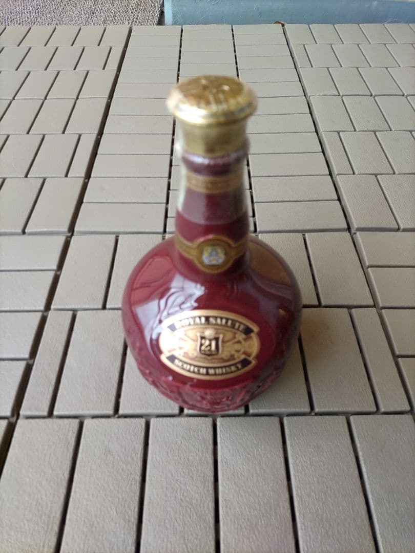 ロイヤルサルート21年(ウィスキー)