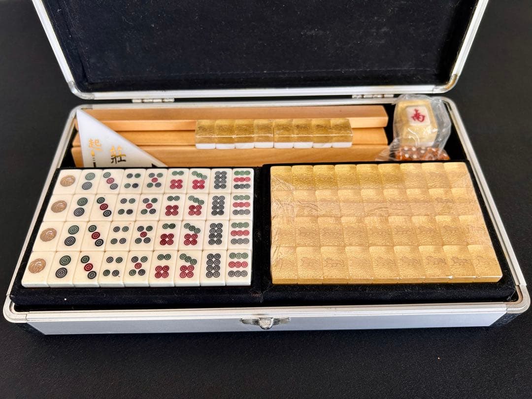【超希少】MGMマカオ 5つ星ホテル 麻雀セット 黄金ライオン刻印