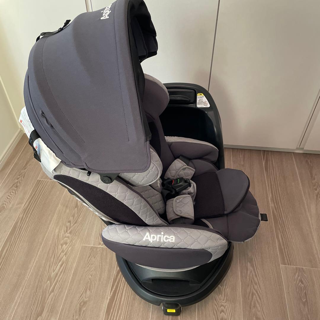 アップリカ フラディア グロウ　プレミアム　 ISOFIX 　チャイルドシート