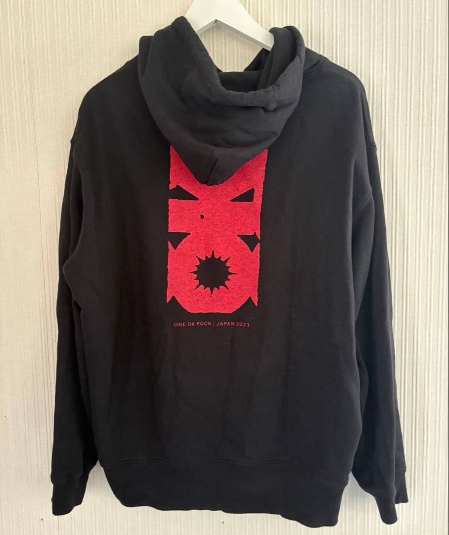ONE OK ROCK フーディー L 黒
