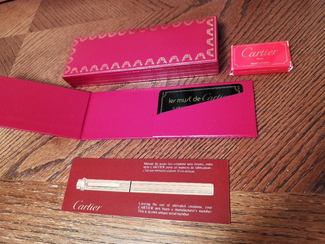 カルティエ　万年筆　Cartier Les Must ゴールド