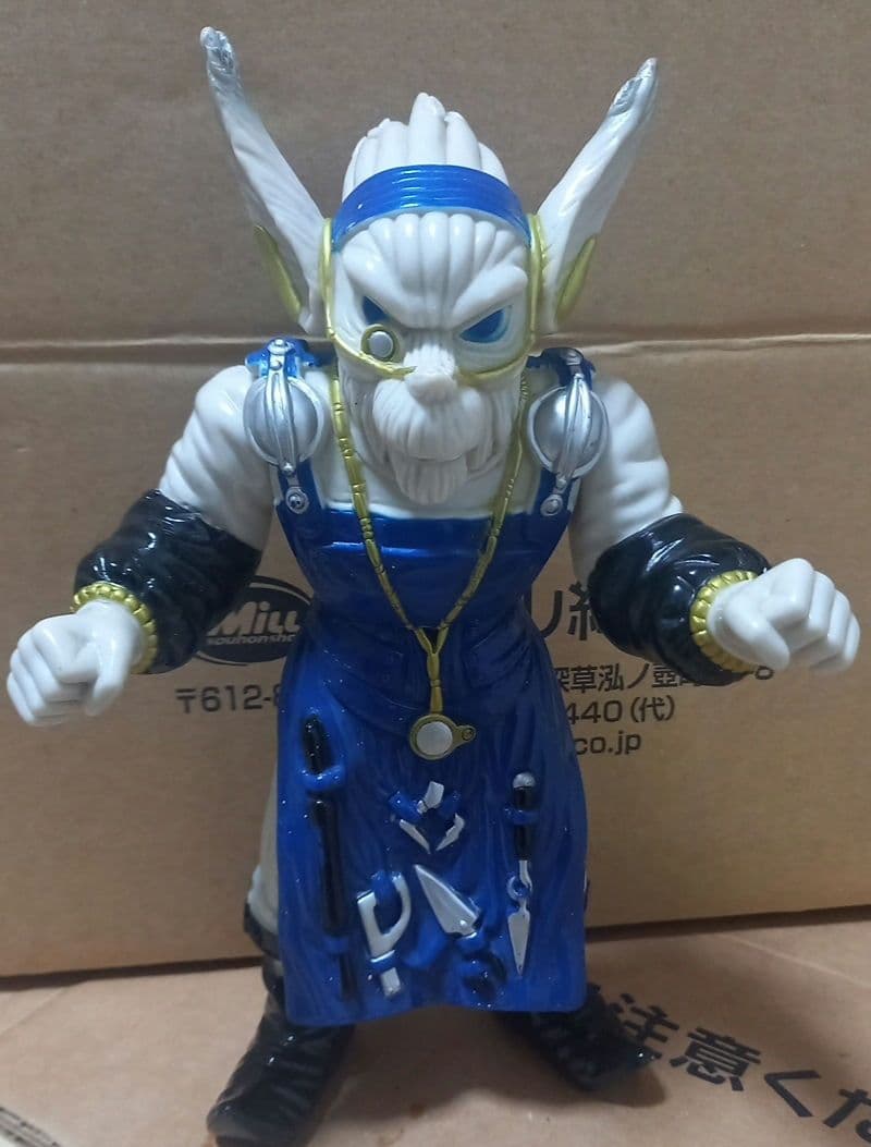 恐竜戦隊ジュウレンジャー！敵の【バンドーラ】一味の幹部　プリプリカン フィギュア