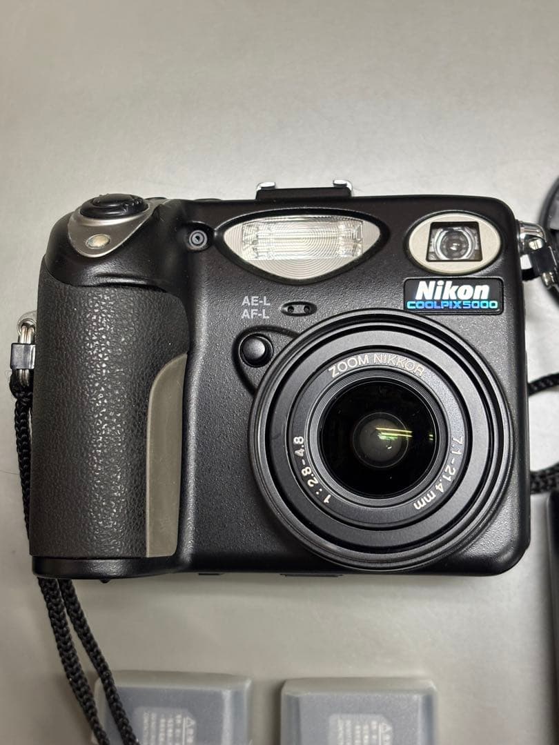ニコンCOOLPIX 5000コンパクトデジタルカメラ バッテリ ワイコンUSB