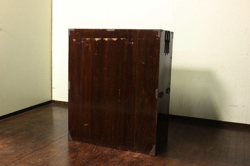 シンプルな四段引出しの時代箪笥 庄内箪笥/チェスト/古家具/古民藝/レトロ