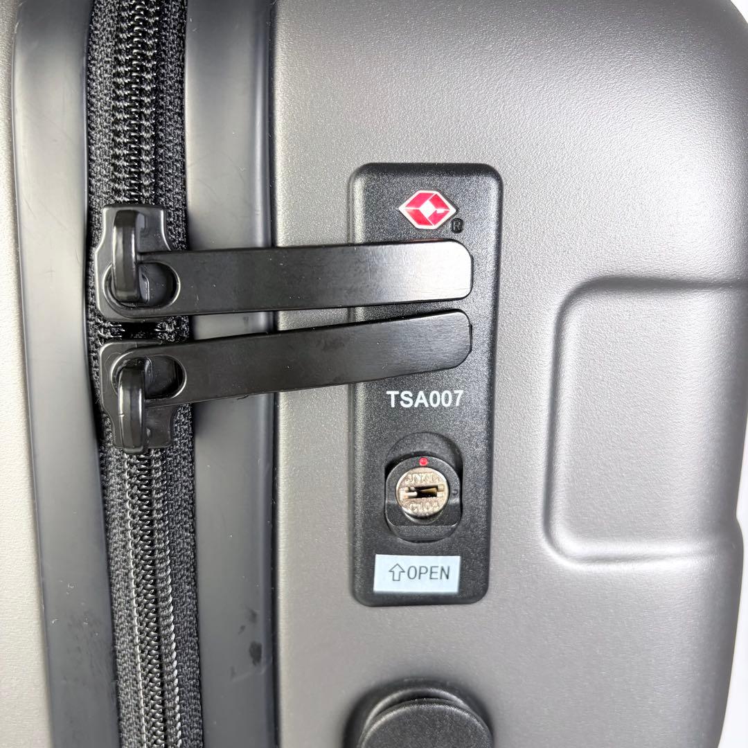 無印良品　バーを自由に調節できるキャリーケース36Lストッパー付き機内持ち込み