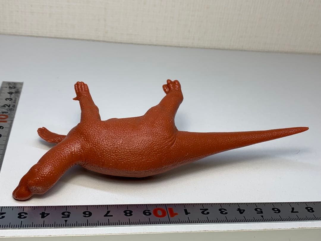 ムッタブラサウルス★大英博物館恐竜フィギュア★イギリス製1989★invicta