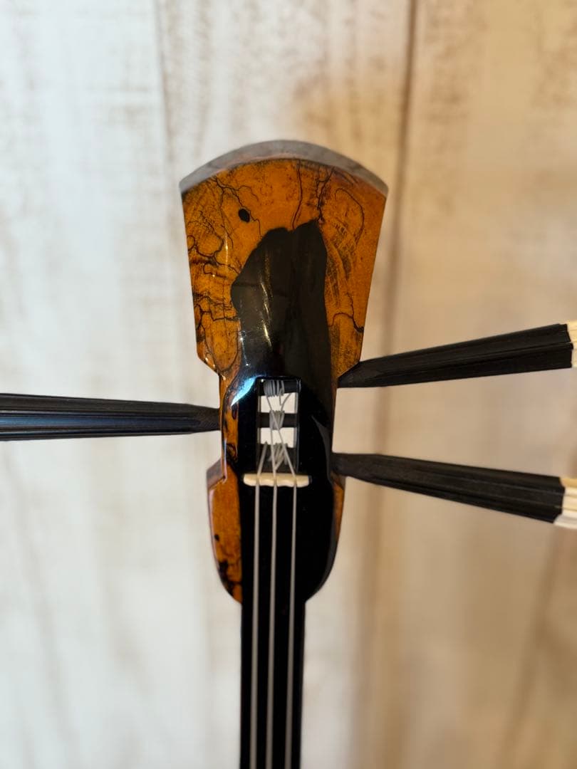 八重山黒木　漆塗り　三線