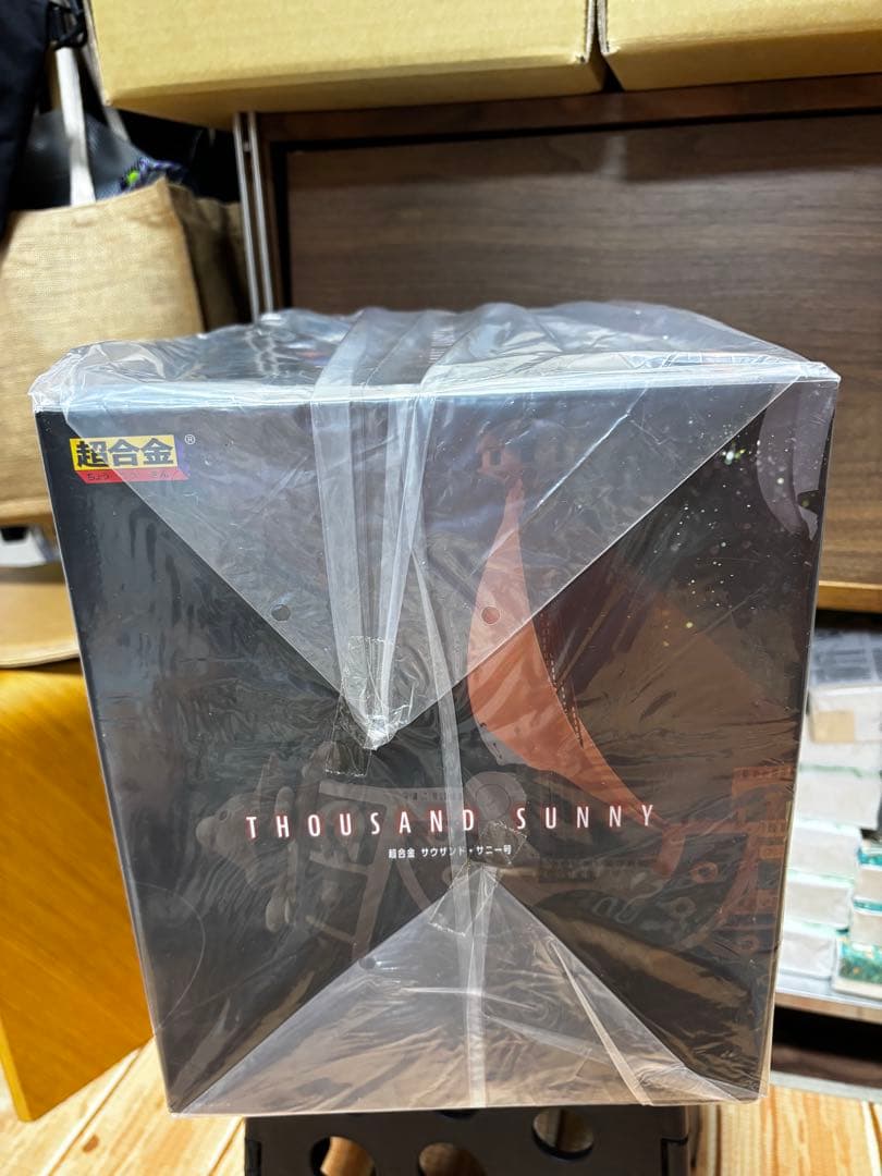 【新品】BANDAI 超合金THOUSAND SUNNY ワンピース フィギュア