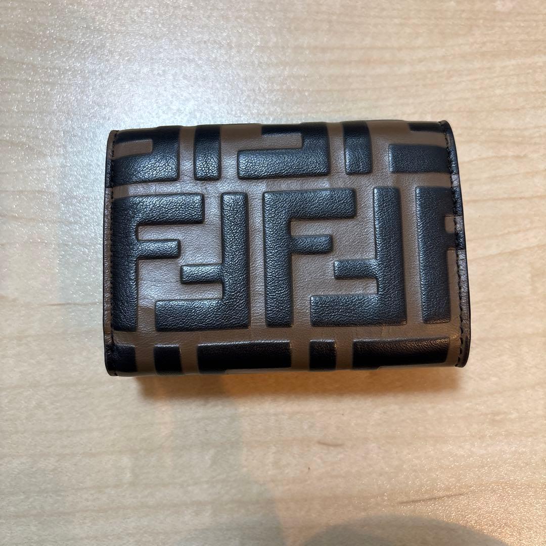 FENDI 三つ折り財布 ブラウン ブラック