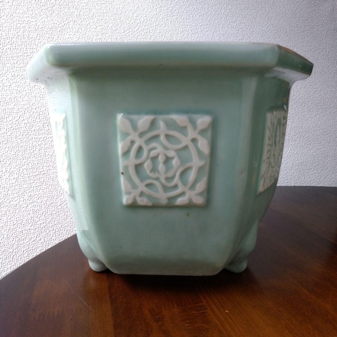 瀬戸　青磁貼付　植木鉢　骨董