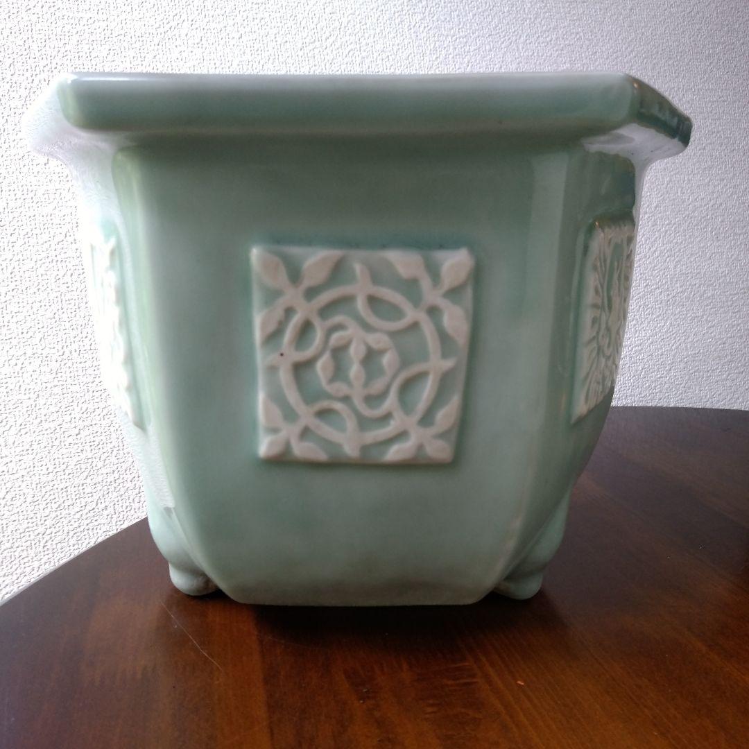 瀬戸　青磁貼付　植木鉢　骨董