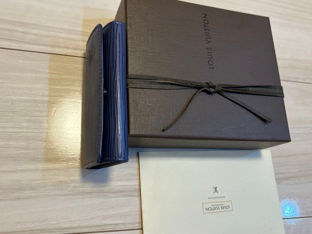 ルイヴィトン エピ キーケース 未使用 ミュルティクレ4 箱・袋付 美品