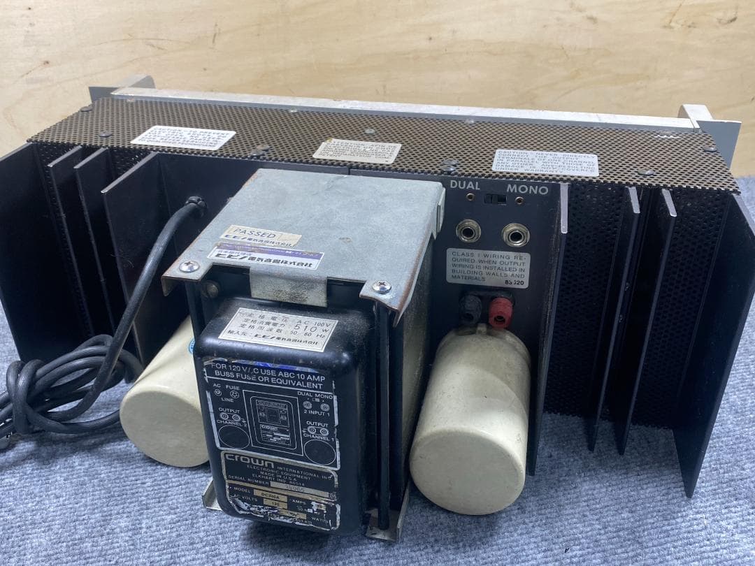 915 AMCRON CROWN DC300A パワーアンプ