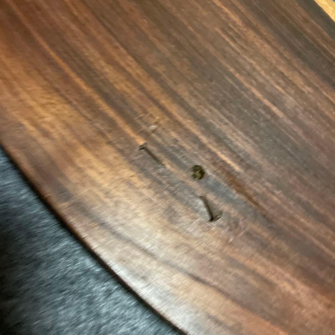 インドネシア　木製象彫刻楕円形プレート　飾り立て付き