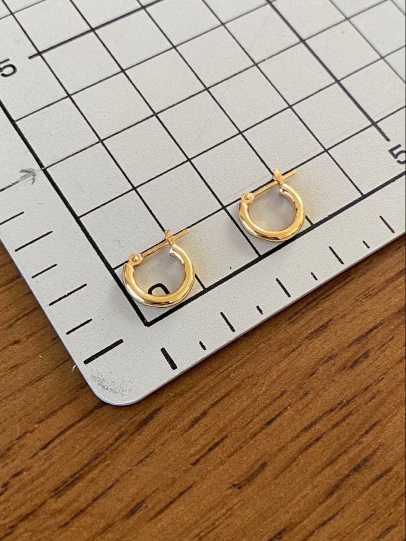 K18フープピアス