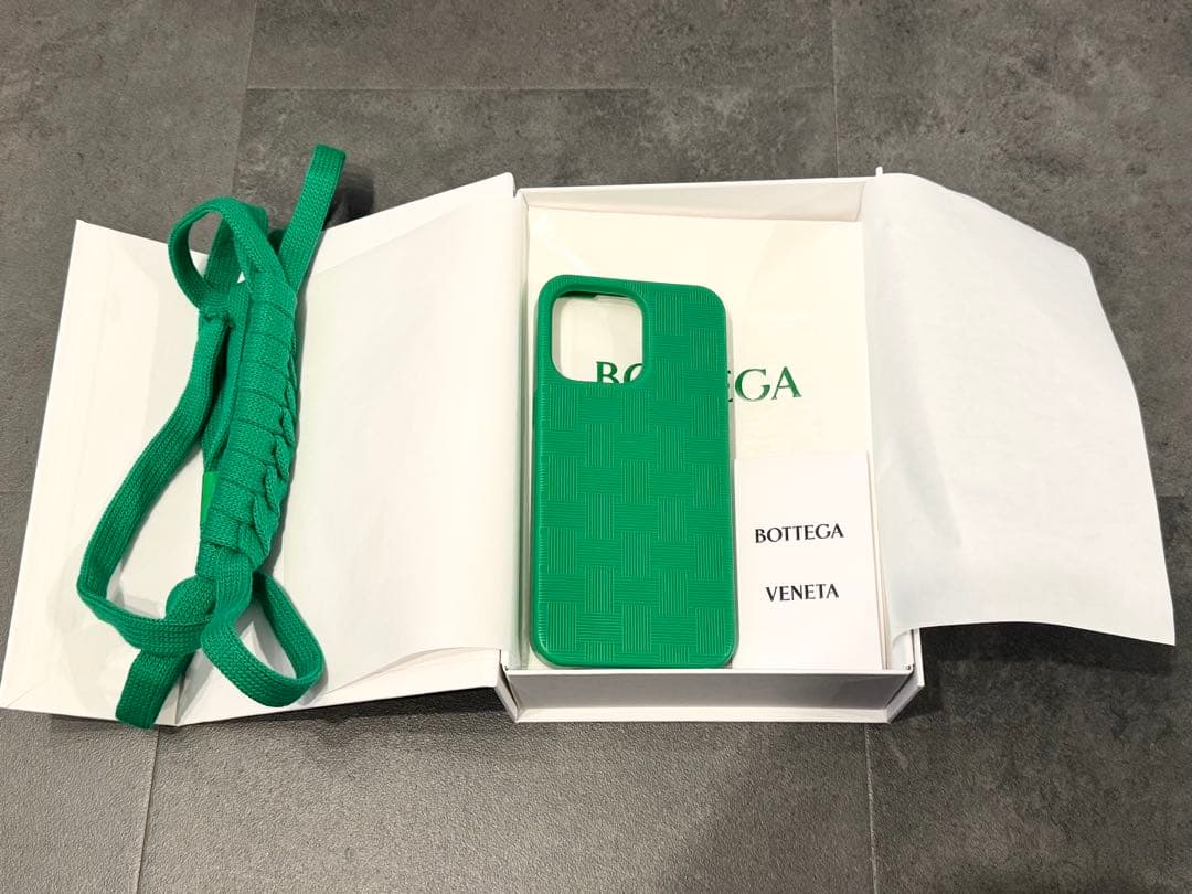 BOTTEGA VENETA iPhone15 ProMax用ラバーケース