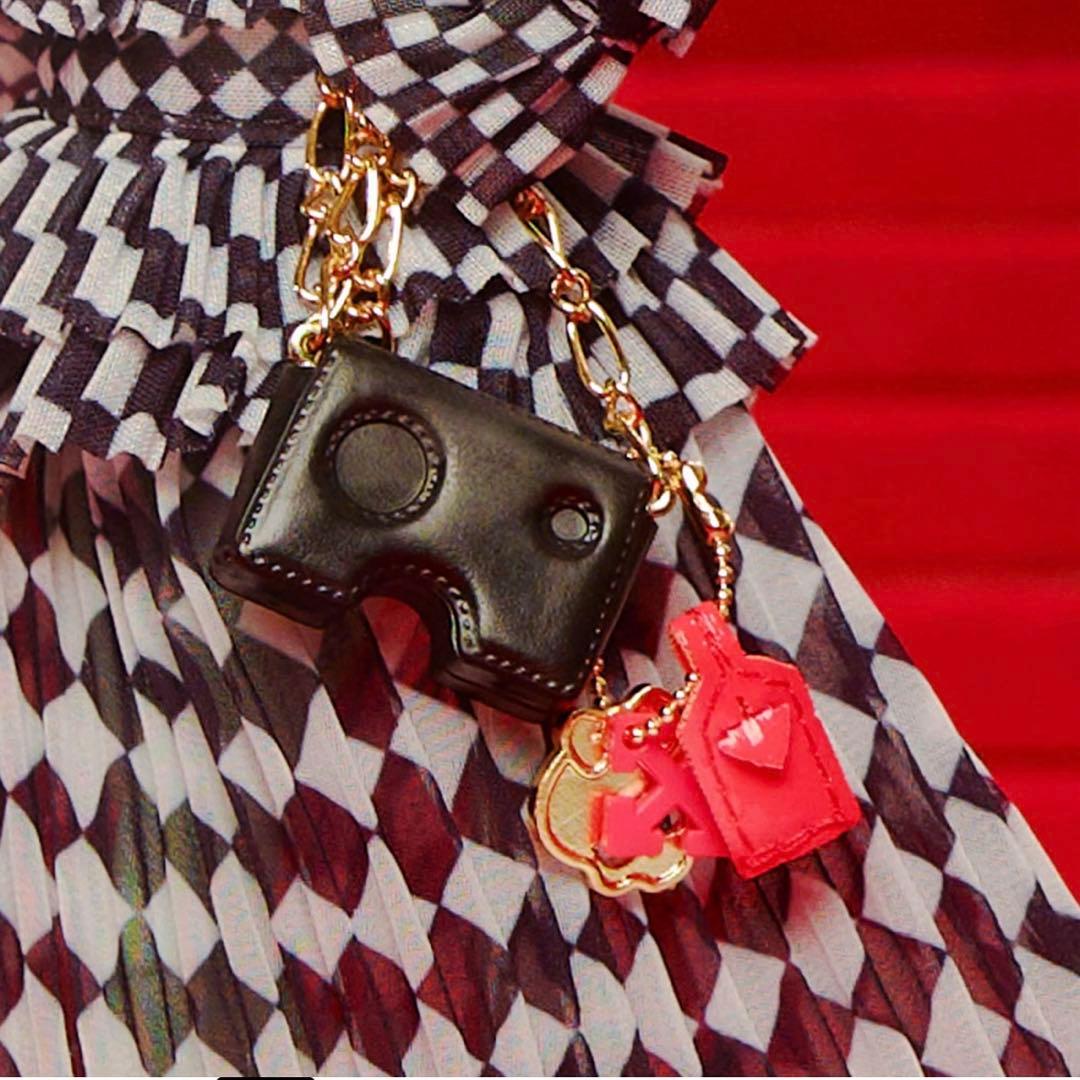 SF・ファンタジー・ホラー Off-White x Monster High Harmonie Ghoul