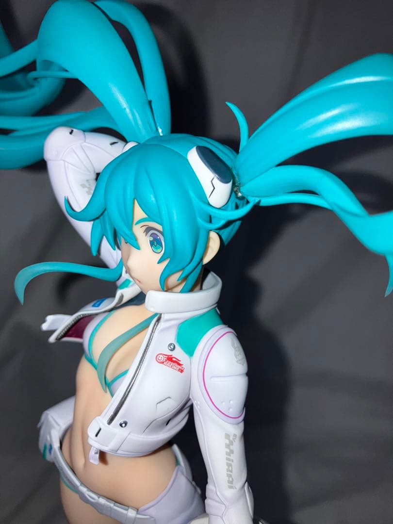 初音ミク レーシングミク　2014 EV MIRAI ver.1/7フィギュア