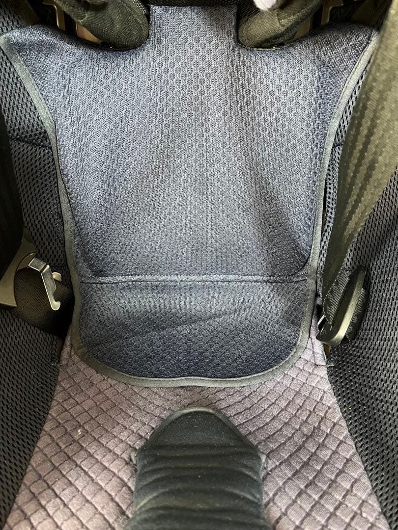 エールべべ チャイルドシート　クルットR ネイビー