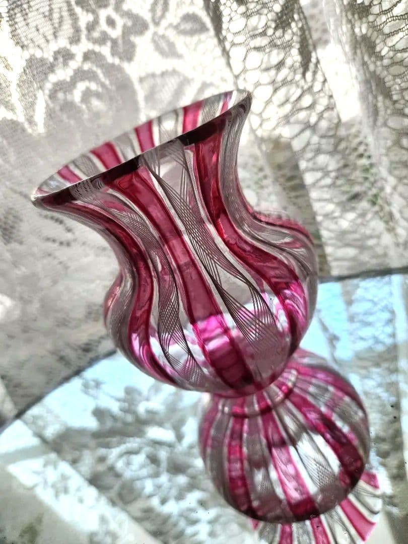 ベネチアガラス フレア型ガラス花瓶 ピンクストライプ