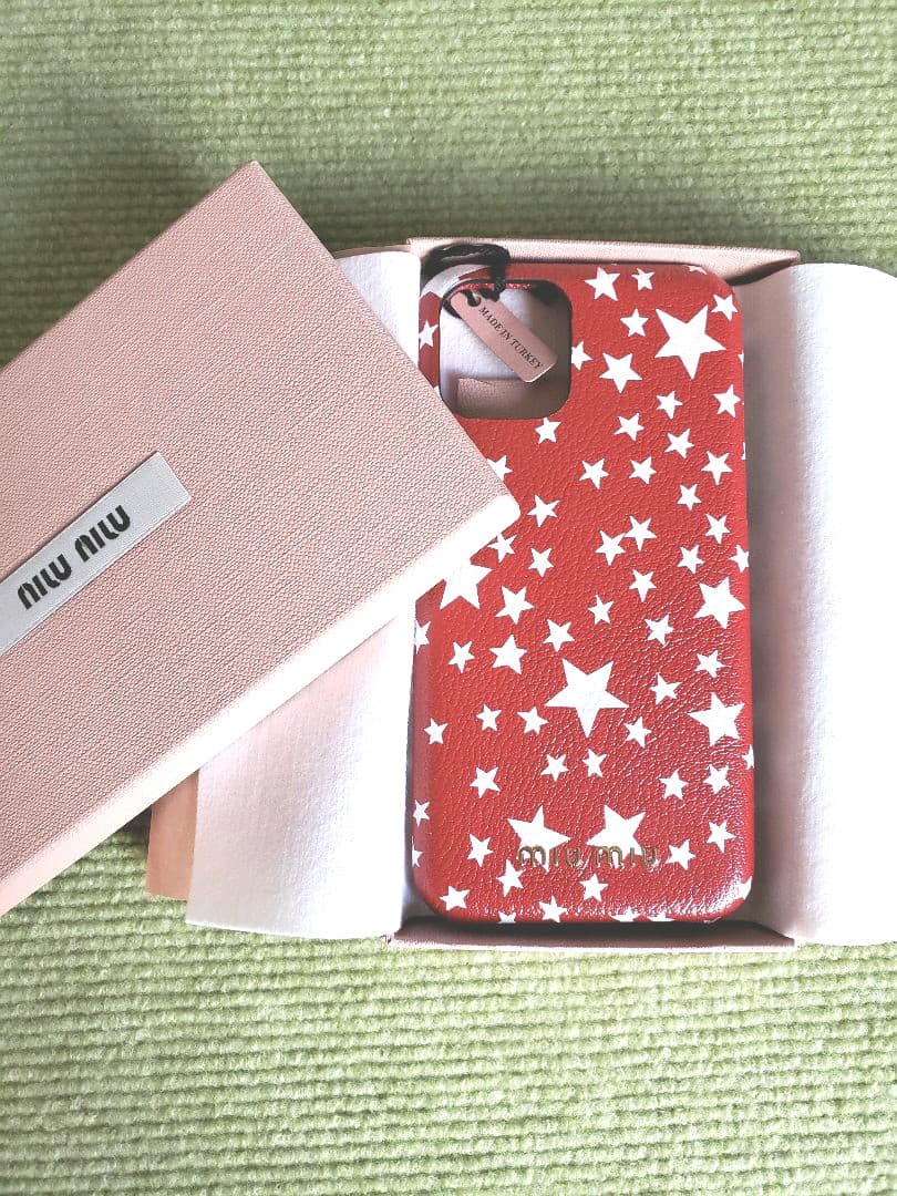 MIUMIU　IPHONE11　PRO用　カバーケース　星　ミュウミュウ新品