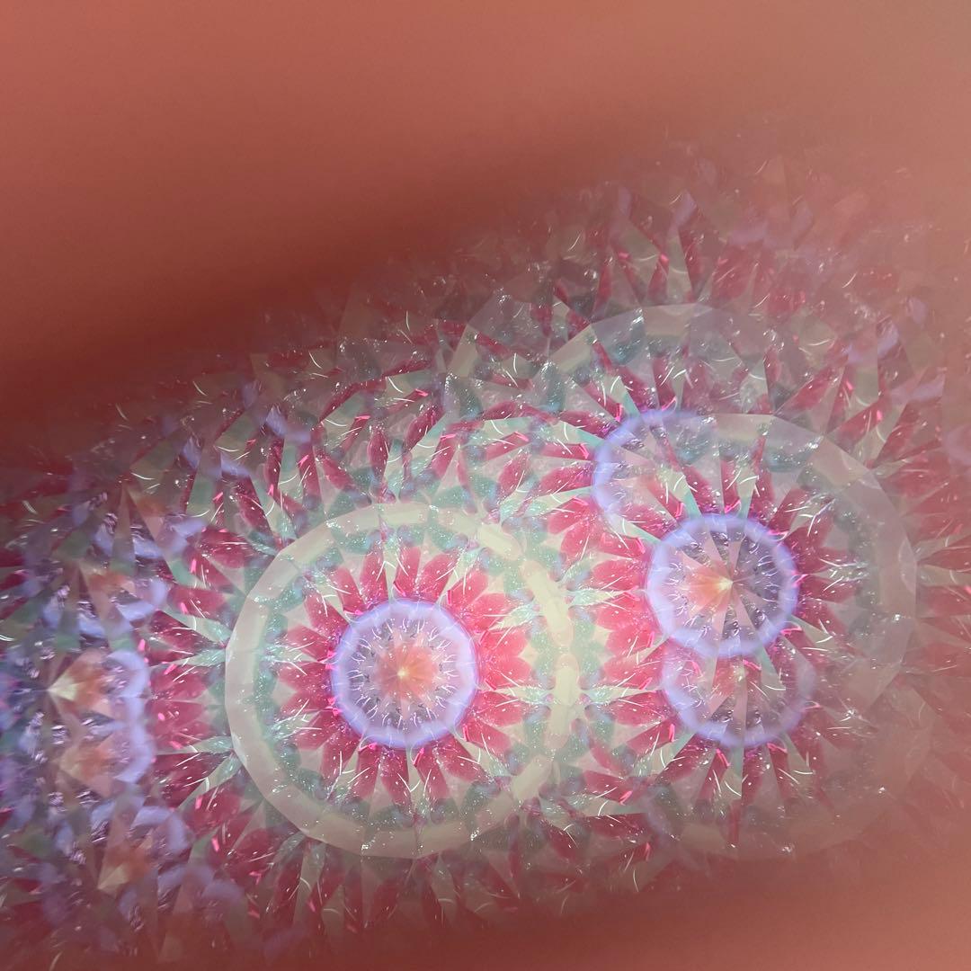 ピンクの万華鏡 グラスニーク
