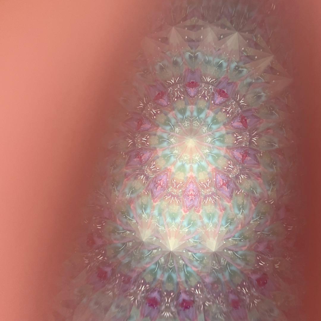 ピンクの万華鏡 グラスニーク