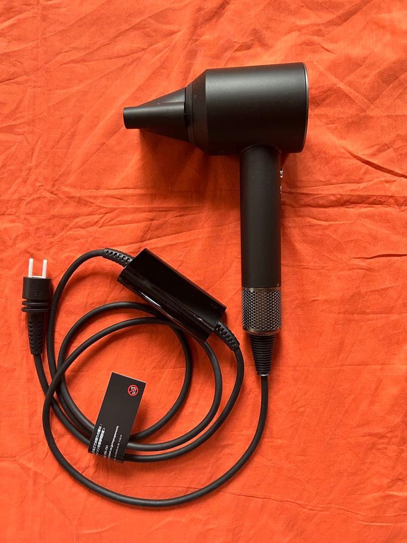 【美品】Dyson ヘアドライヤー Supersonicブラック