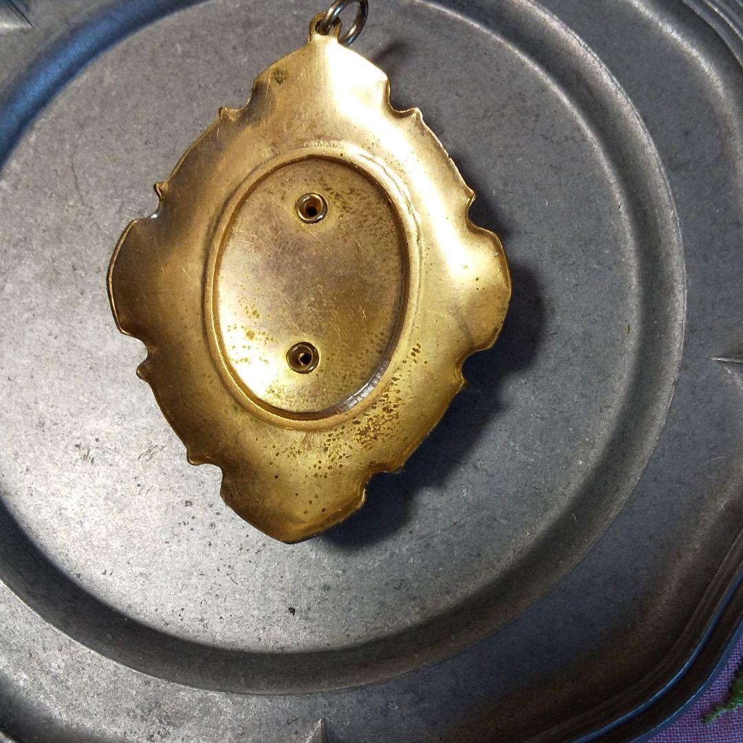 エナメル のペンダントヘッド 薔薇