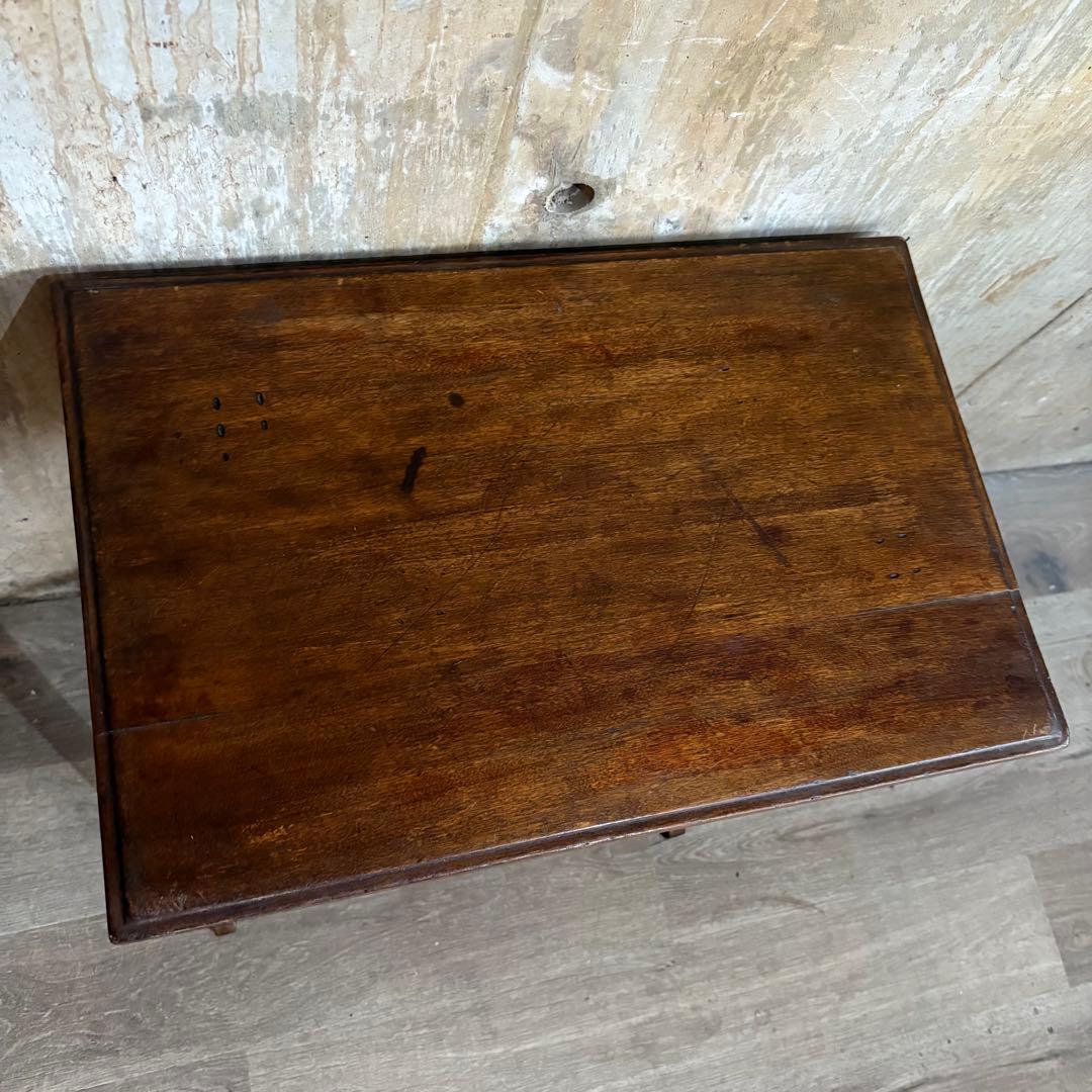 イギリス　ヴィンテージ　サイドテーブル　コーヒーテーブル　無垢材　花台