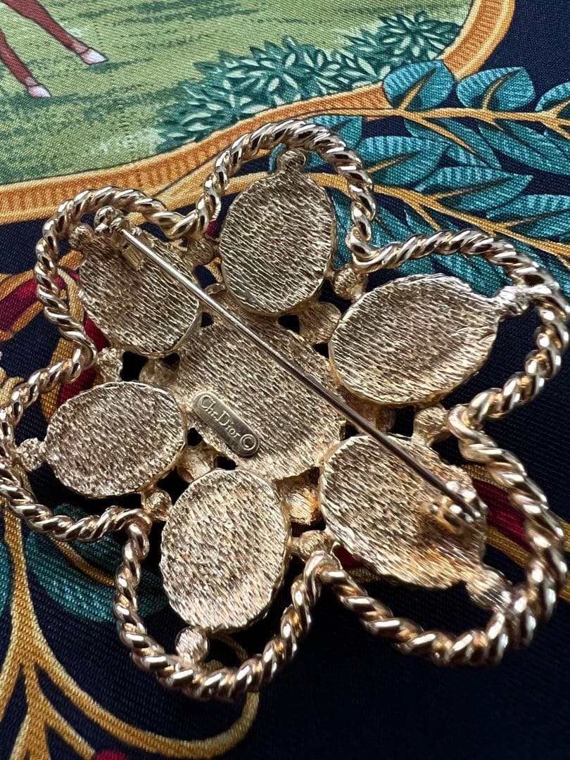 アンティーク☆クリスチャン　ディオール☆Dior☆パールデザイン　ブローチ