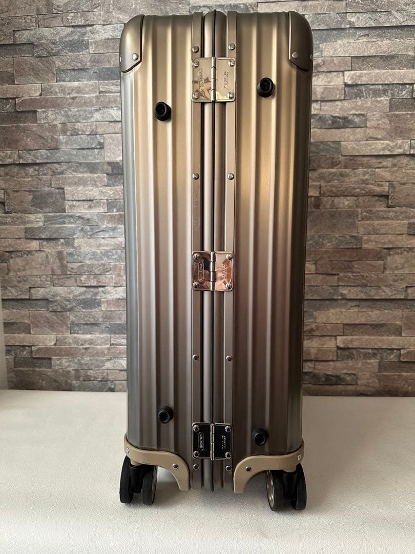 リモワ スーツケース トパーズ プレミアム シャンパンゴールド 63L
