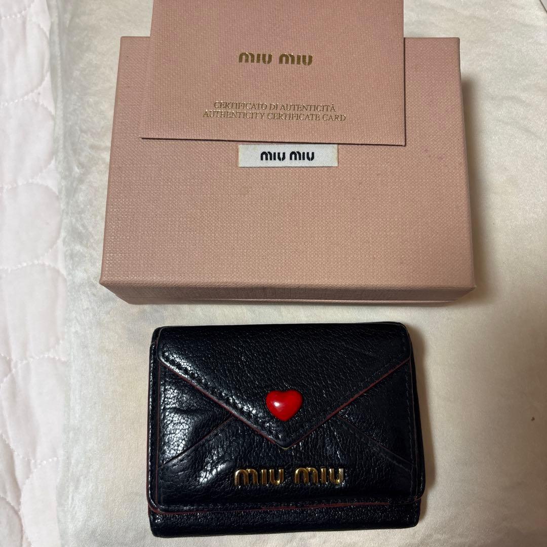 MIU MIU ラブレター 二つ折り財布 黒