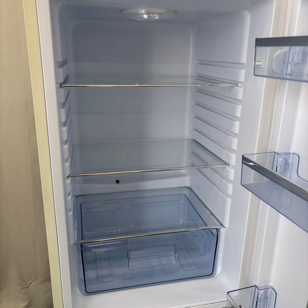 ★568　冷蔵庫　レトロ　可愛い　おしゃれ　設置無料　安い　最新　200㍑級