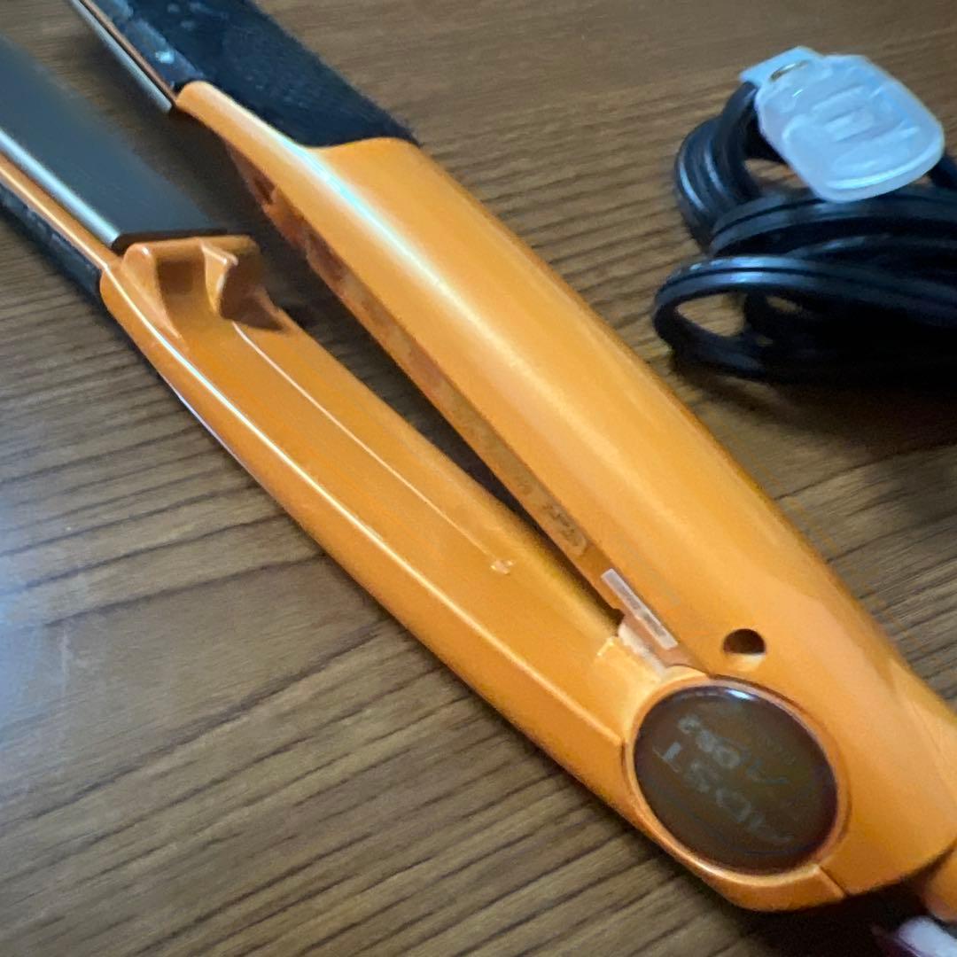 ADST Premium DS2 ストレートヘアアイロン