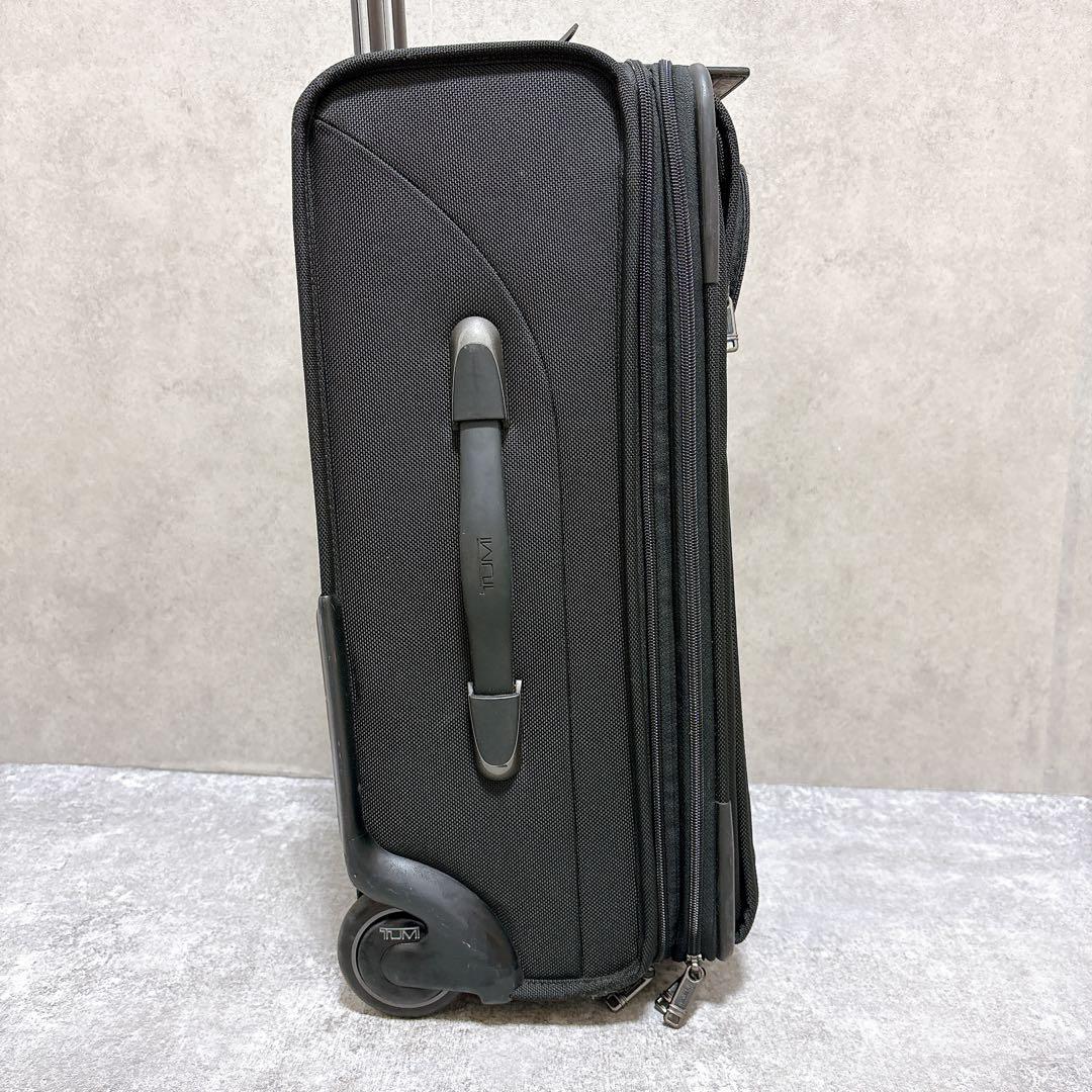TUMIトゥミ キャリースーツケース 機内持ち込み可能 拡張 ビジネス 黒