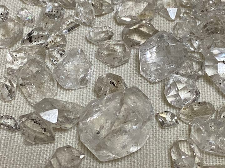 ダイヤモンドクォーツ　110g ハキマー