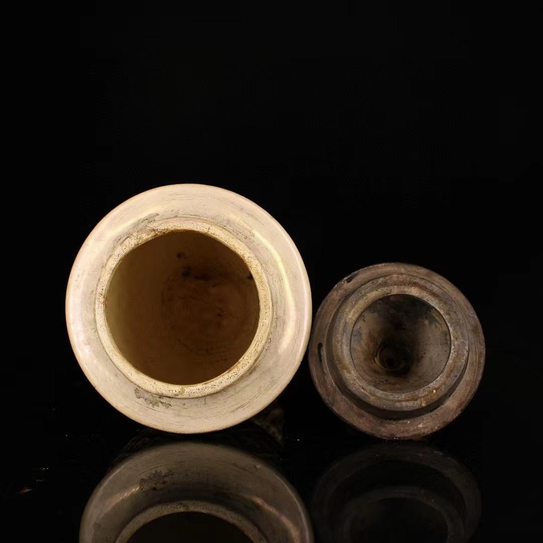 中国古美術・珍品旧蔵陶磁器の花瓶・文房具・茶道具・置物・観賞瓶・時代物・風水開運