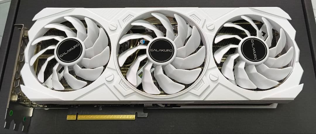 けやきご購入お控え下さい。GALAX RTX4070ti 12GB