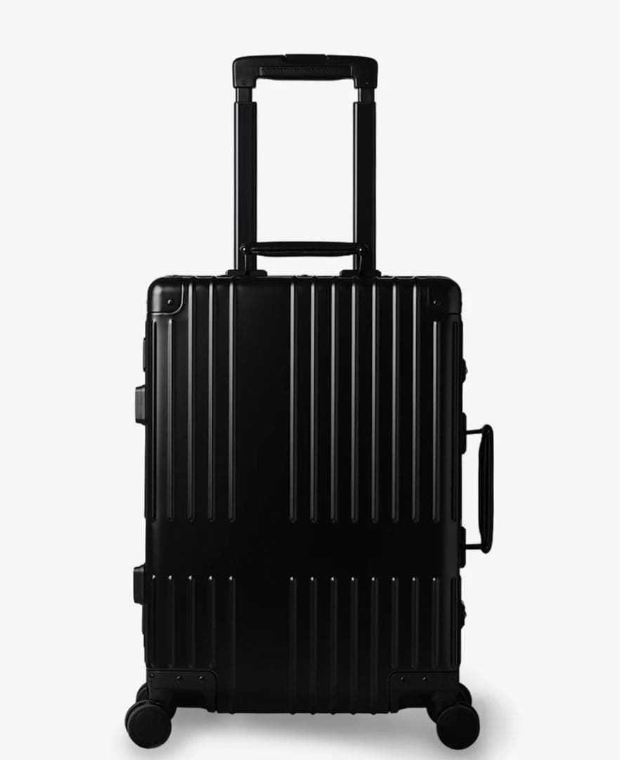 バッグ INV1811STP Stealth 36L Cabin