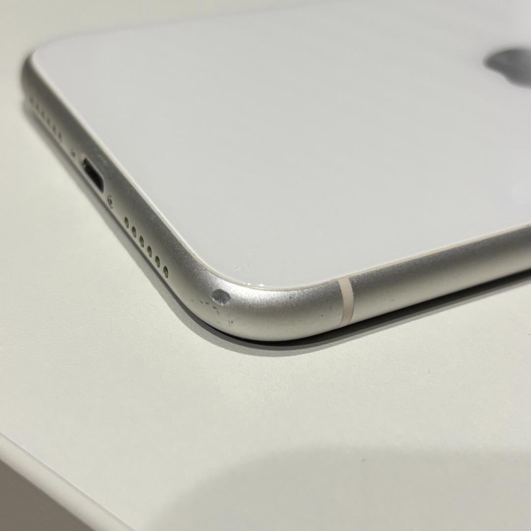 Apple iPhone 11 ホワイト 本体　125GB