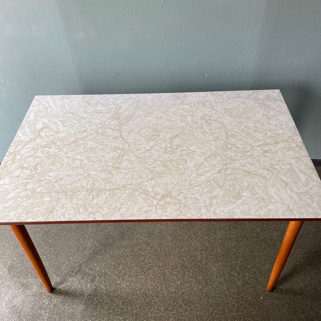 昭和レトロ　ミッドセンチュリー　北欧ヴィンテージ風　ダイニングテーブル　大理石風