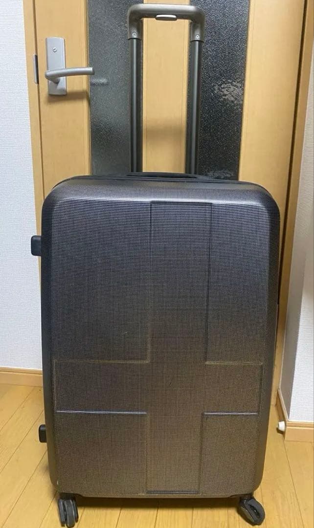 中型~大型 キャリーケース イノベーター 海外旅行65~70L