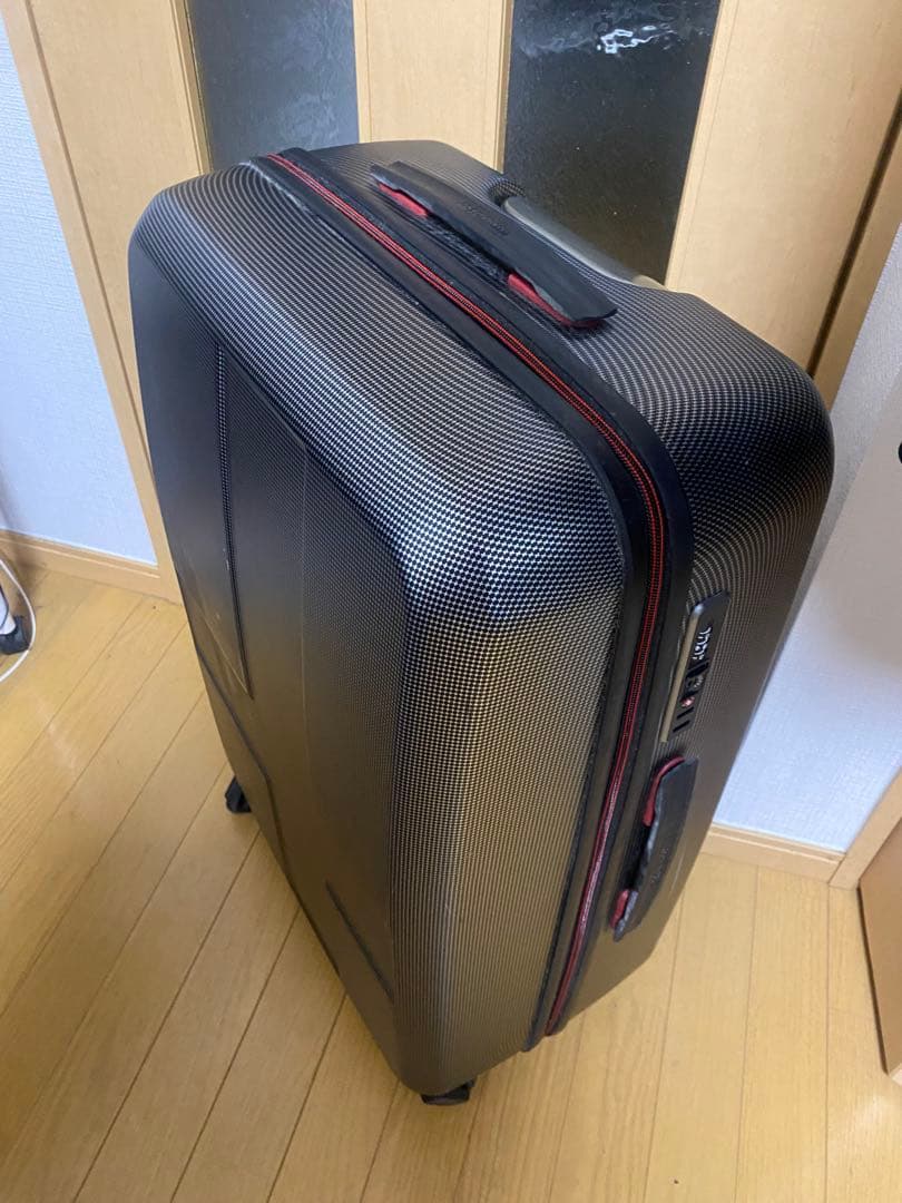 中型~大型 キャリーケース イノベーター 海外旅行65~70L