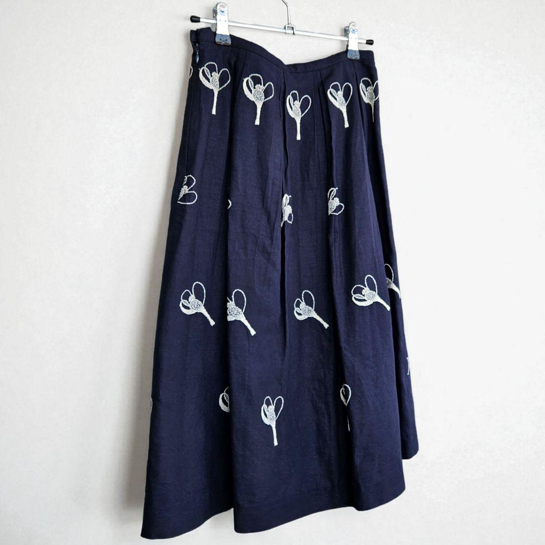 希少★ミナペルホネン mademoiselle リネン混タックスカート 刺繍