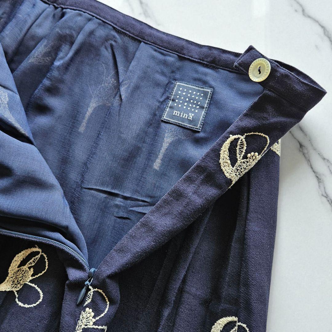 希少★ミナペルホネン mademoiselle リネン混タックスカート 刺繍