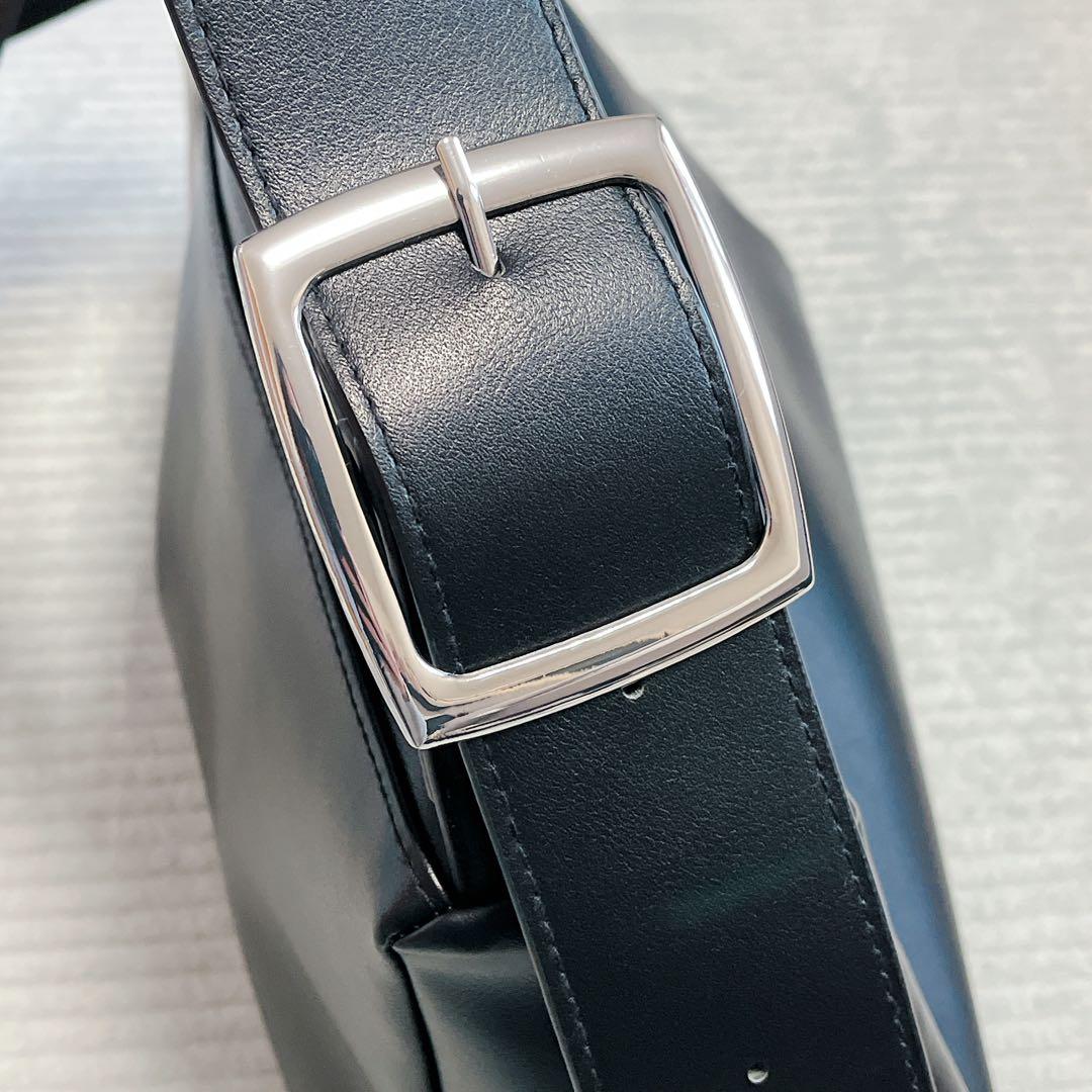 【未使用】UNITED ARROWS スクエア ビッグバックル ショルダーバッグ