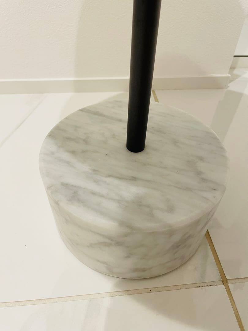 カッシーナ　NOVE 大理石 サイドテーブル